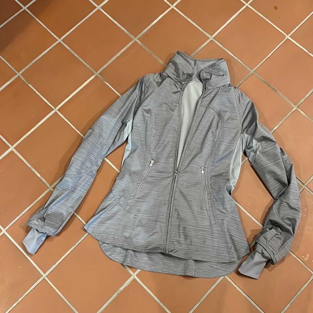 Lululemon lightweight jacket